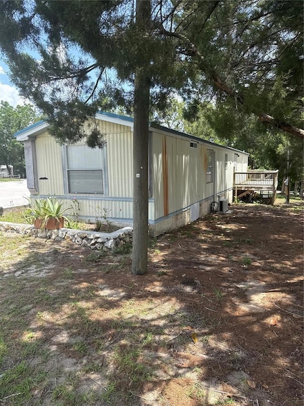 11679 E Highway 25, Ocklawaha, FL 32179