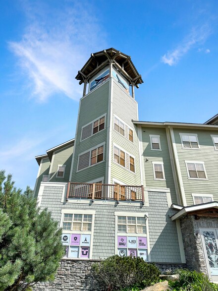 1 Soaring Eagle Ln Unit 103, Snowshoe, WV 26209