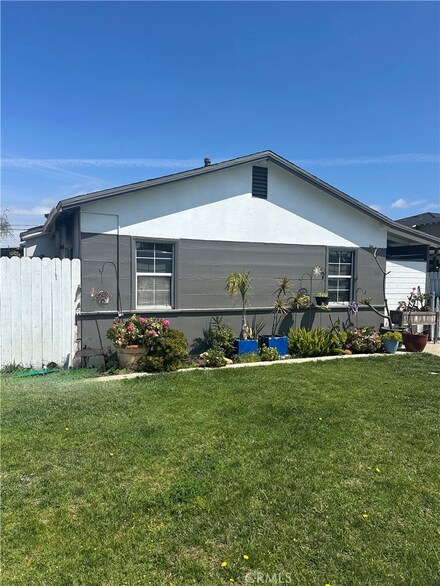 168 E 19th St, Costa Mesa, CA 92627