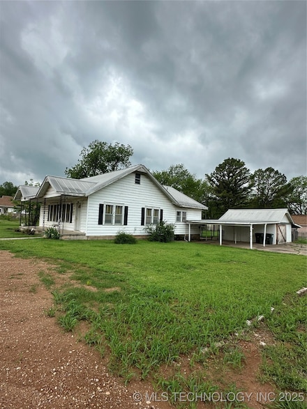 201 S 6th St, Davis, OK 73030