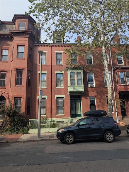 239 Northampton St, Boston, MA 02118