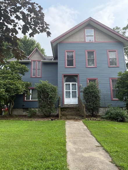 115 Vine St, Wellington, OH 44090