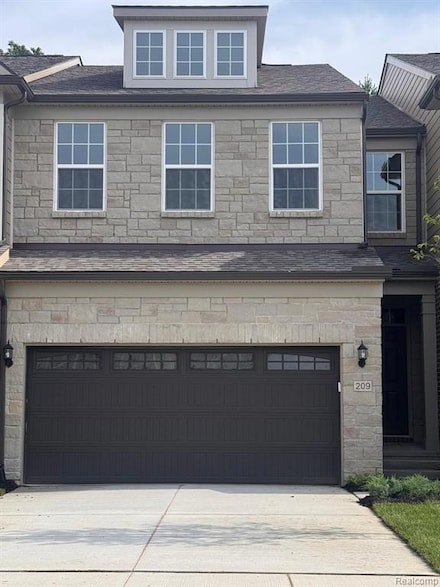 209 Addison Cir, Commerce Township, MI 48390