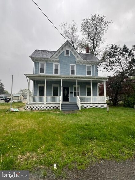 9527 Highland St, Mauricetown, NJ 08329