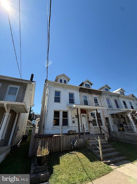 412 W 1st St, Birdsboro, PA 19508