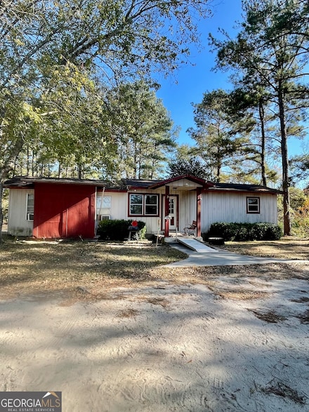 529 Irish Lake Cir, East Dublin, GA 31027