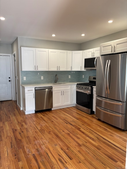 646 Hallett St, Bridgeport, CT 06608