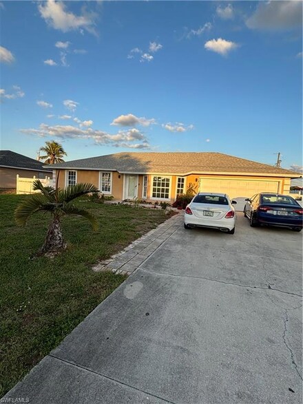 3032 50th St SW, Naples, FL 34116
