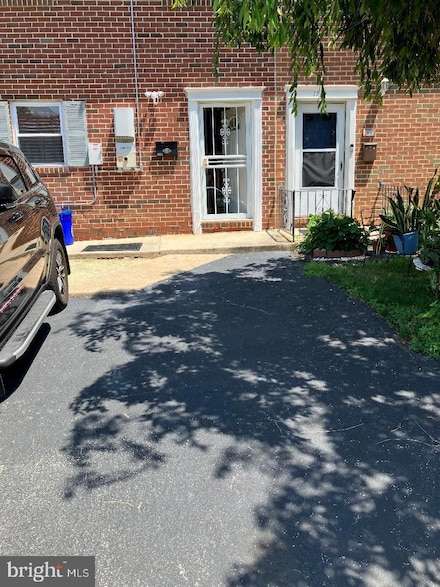 1513 Roosevelt Dr, Sharon Hill, PA 19079