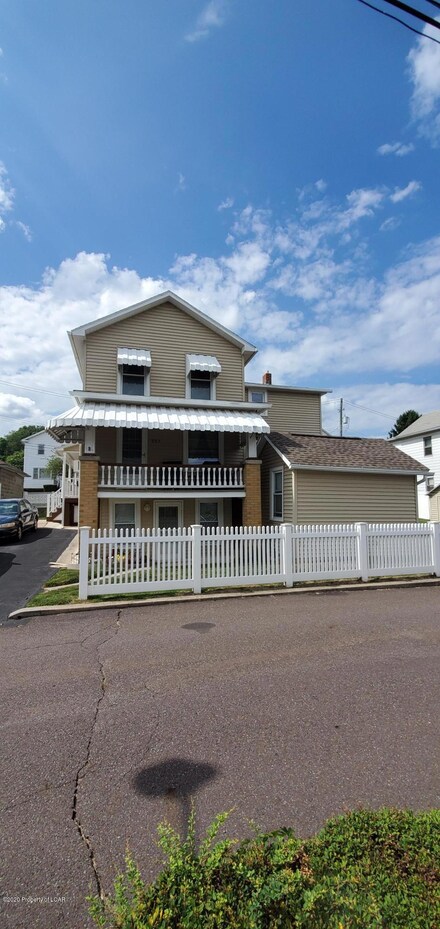 737 Shupps Ln, Plymouth, PA 18651