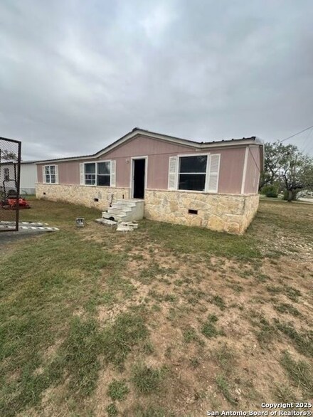 TBD N San Antonio, Sabinal, TX 78801