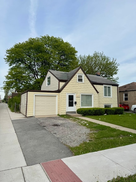 2219 S 13th Ave, Broadview, IL 60155