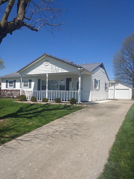 111 Thornton Dr, Piketon, OH 45661