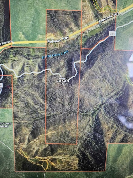 1710 Oregon Mountain Rd, Gasquet, CA 95543