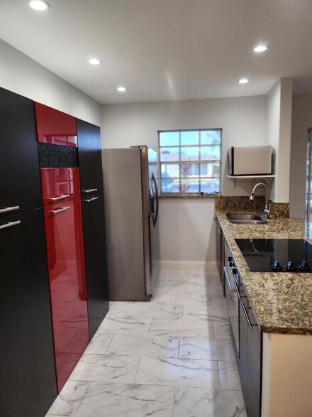 5433 Lakefront Blvd Unit B, Delray Beach, FL 33484