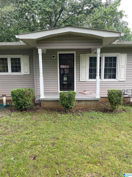 300 Hilton St, Heflin, AL 36264