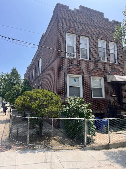 474 Suydam St, Brooklyn, NY 11237