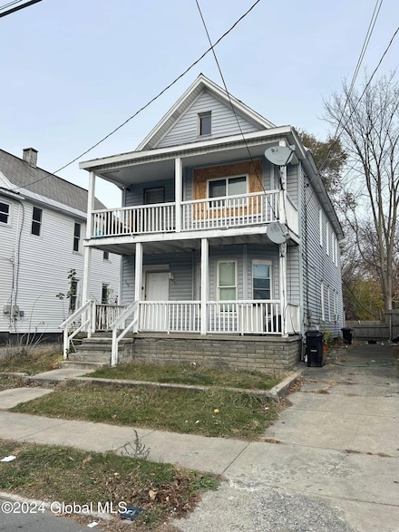 1037 Cutler St, Schenectady, NY 12303