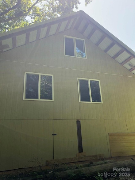 1939 River Rd, Lincolnton, NC 28092