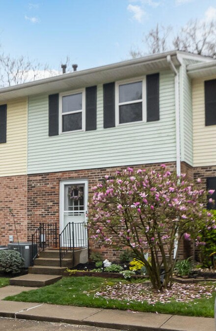 1076 Emery Dr, Covington, KY 41011