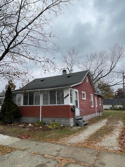 24646 Tuscany Ave, Eastpointe, MI 48021