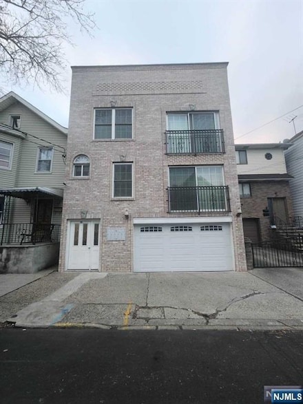 13 S 3rd St Unit 2R, Harrison, NJ 07029