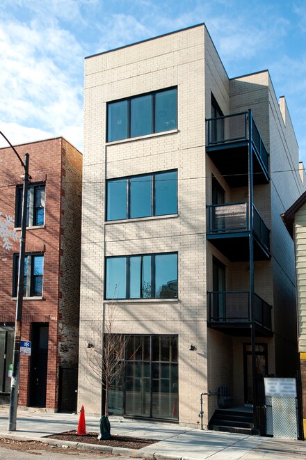 2246 N Western Ave Unit 2, Chicago, IL 60647