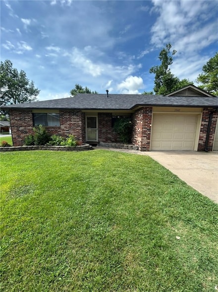 3502 W Wood St, Rogers, AR 72756