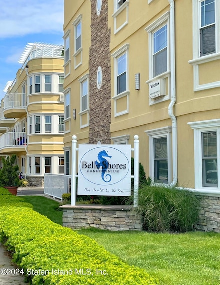 175 Beach 100th St Unit 8A, Rockaway Park, NY 11694