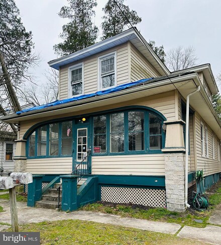 42 Highland Ave, Clementon, NJ 08021