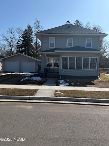515 S 5th St, Milbank, SD 57252
