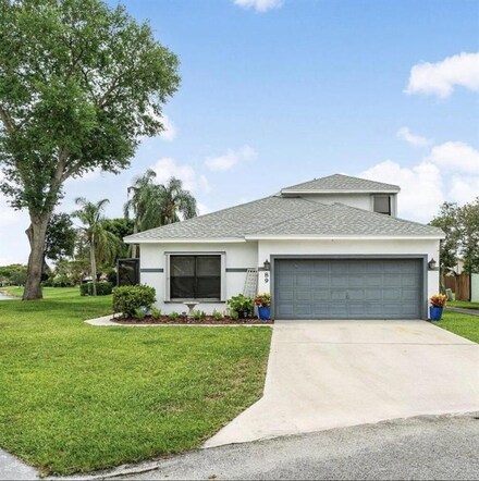 89 Magnolia Cir, Boynton Beach, FL 33436