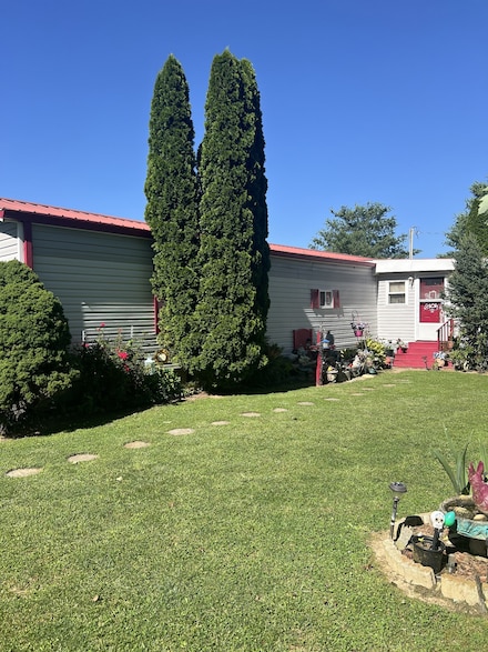 7299 Union Camp Rd, Lafayette, TN 37083