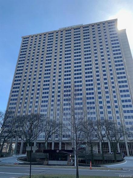1300 E Lafayette St Unit 805, Detroit, MI 48207