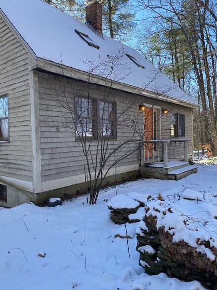 31 Brookview Ct, Milford, NH 03055