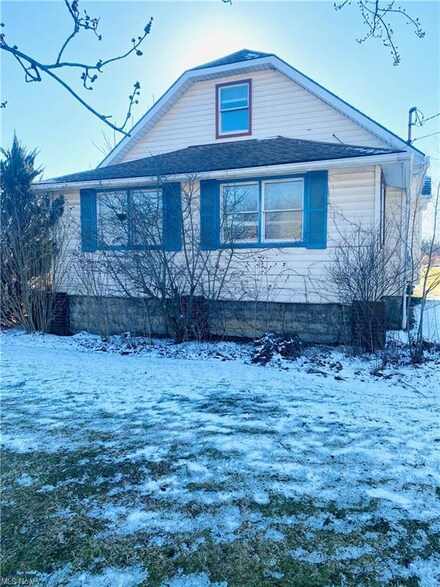 8962 Youngstown Pittsburgh Rd, Youngstown, OH 44514