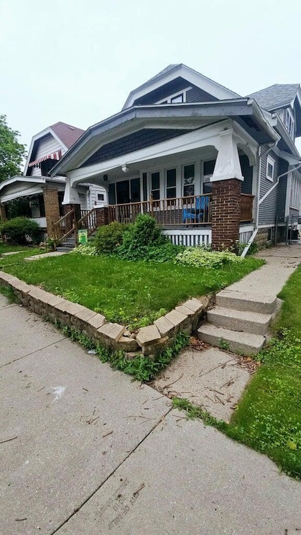2224 S 33rd St, Milwaukee, WI 53215