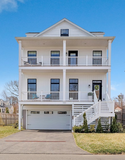 140 Alden St, Fairfield, CT 06824