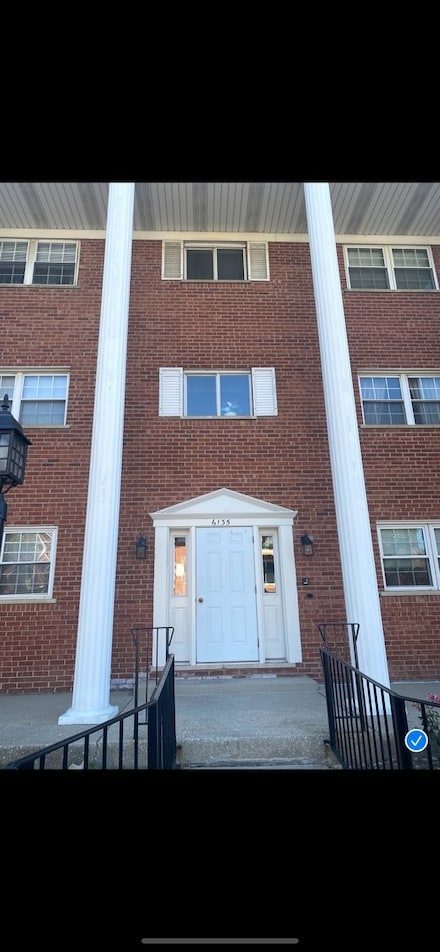6135 W 94th St Unit C6, Oak Lawn, IL 60453