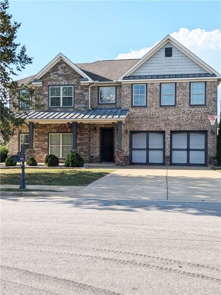 679 Cotswold Way, Auburn, AL 36832