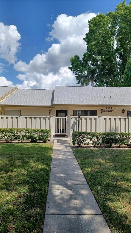 1377 Shady Pine Way Unit C, Tarpon Springs, FL 34688