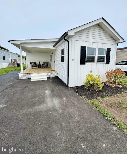 14 Colonial Ln Unit 15590, Rehoboth Beach, DE 19971
