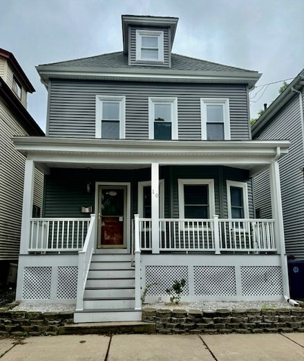 10 Clay Ave, Everett, MA 02149