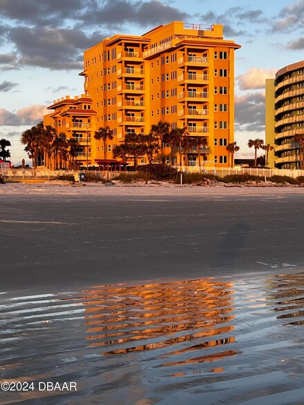 701 N Atlantic Ave Unit 203, New Smyrna Beach, FL 32169
