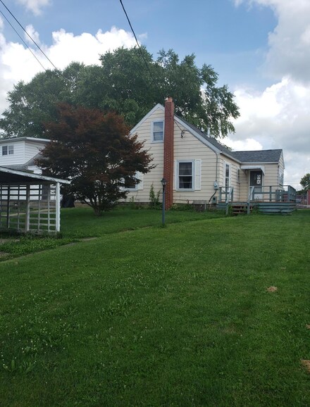 1309 Orange St, Coshocton, OH 43812