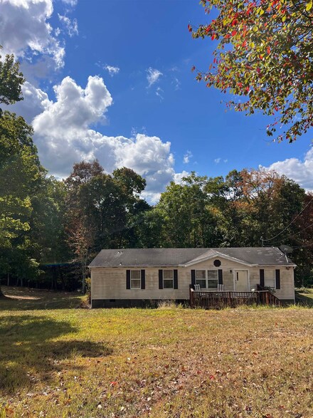396 Timberwood Ln, Milton, WV 25541
