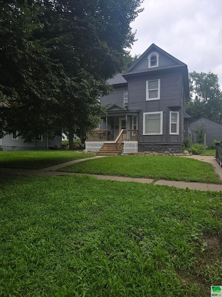 926 Central Ave SE, Le Mars, IA 51031