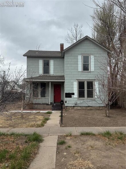 624 E Monument St, Colorado Springs, CO 80903