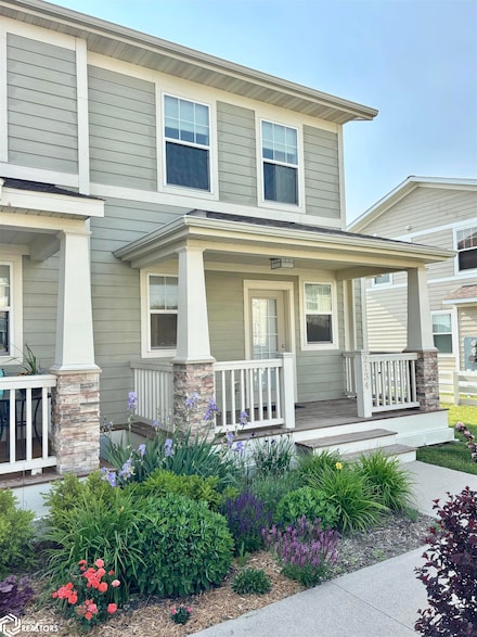2134 Jade Ln, Fairfield, IA 52556