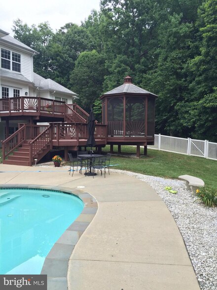 12100 Dunleigh Ct, Dunkirk, MD 20754